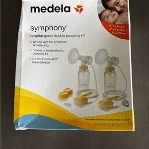 Medela Symphony Kit with Yellow and White Accessories
